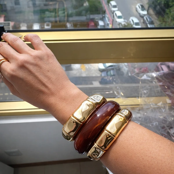 Pulseira bracelete quadrado resina marrom