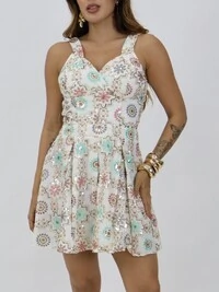 Vestido Curto com Pregas Bordado