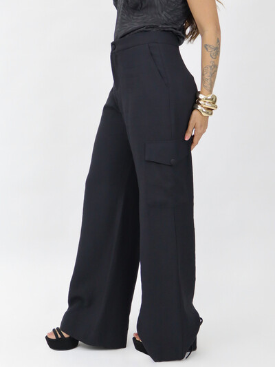 FotoCalça Básica Bolsos