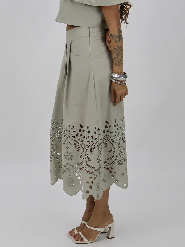 Saia Bordado Laise