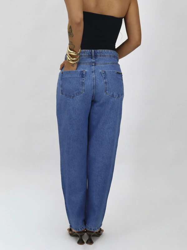 Calça Mom Cós Alto com Bainha