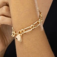 Pulseira de Elos com Pingente de Coração Liso