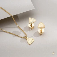 Conjunto Triângulo Diamantado 3D