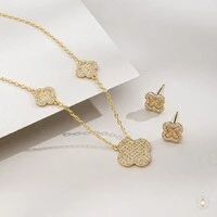 Conjunto Trevo Cravejado