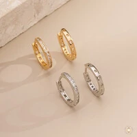 Argola com Zircônias Detalhe Vazado