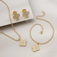 Pulseira Trevo Cravejado com Zircônias