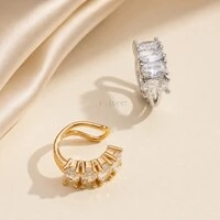Piercing Fake com Pedras de Zircônias