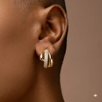 Brinco Três Fios com Cravejado