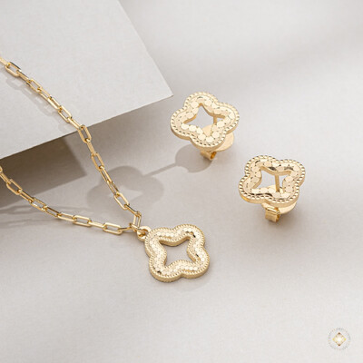 Foto Conjunto Trevo Vazado Diamantado