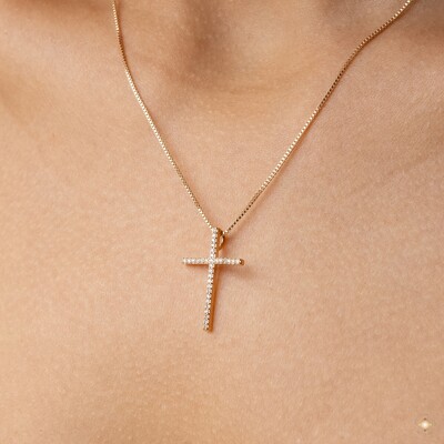 Foto Gargantilha Crucifixo Cravejado com Zircônias