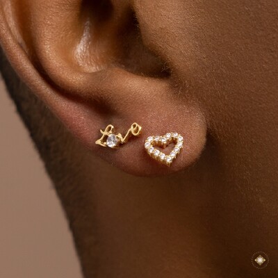Foto Dupla de Brincos Coração e Love