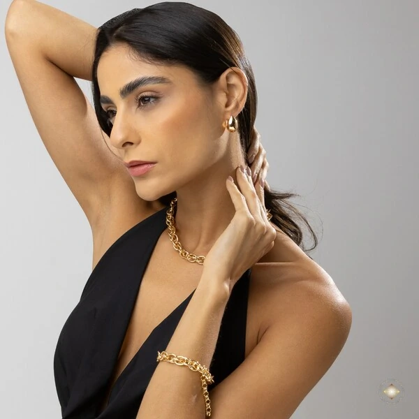 Argola Gota com Corações Vazados