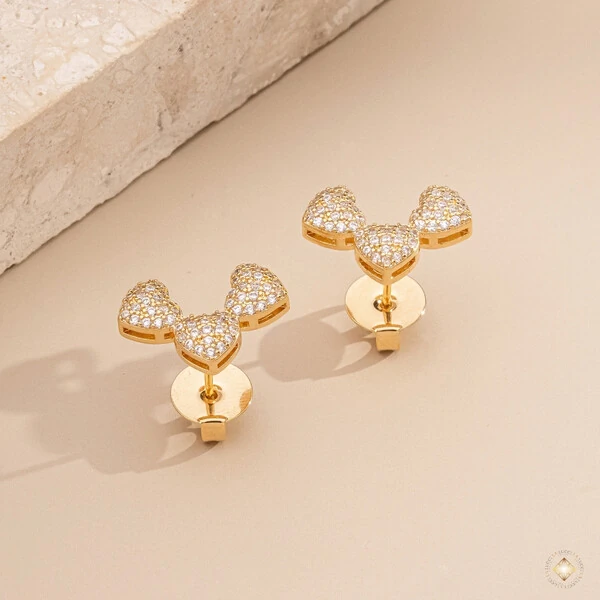 Earcuff Três Corações Cravejado
