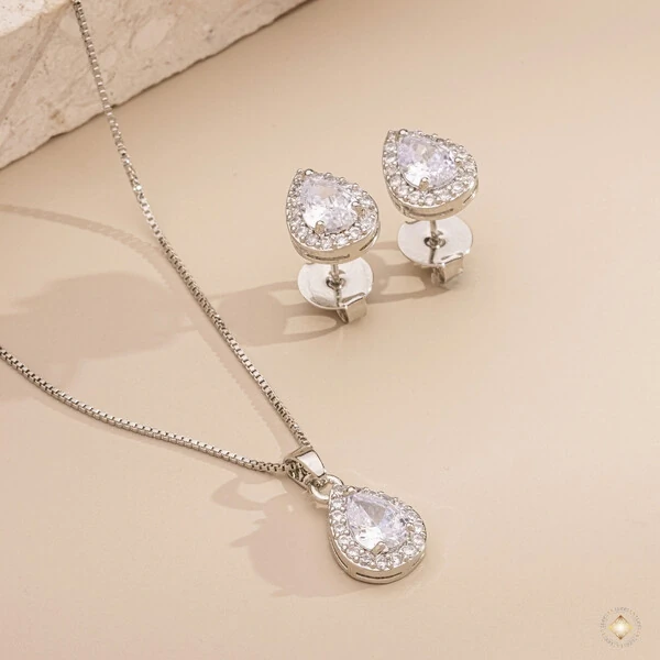 Conjunto Gota Cravejado