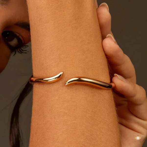 Bracelete Contorno Ondulado