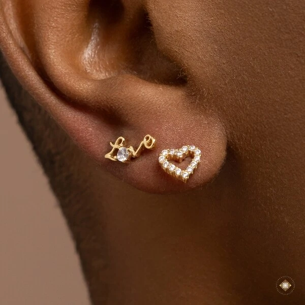 Dupla de Brincos Coração e Love