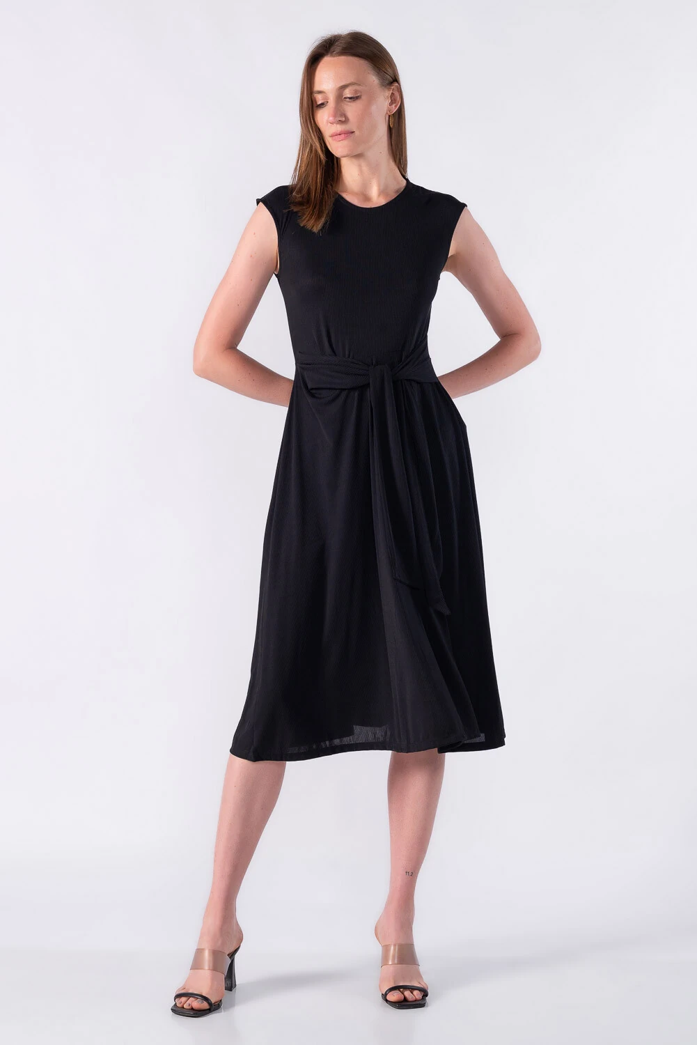 FotoVestido midi malha canelada com amarracao