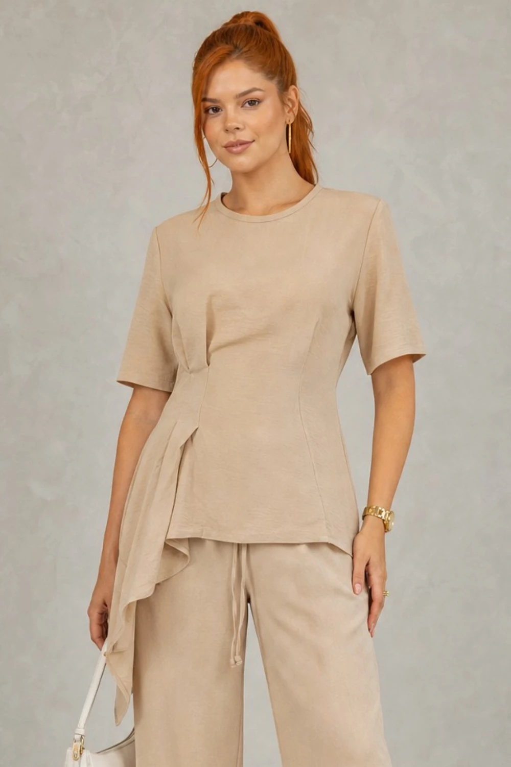 Foto Conjunto calça e blusa com fenda lateral