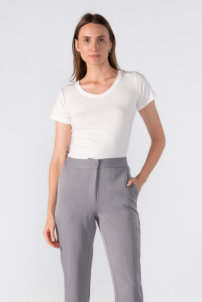 Foto Blusa malha gola v