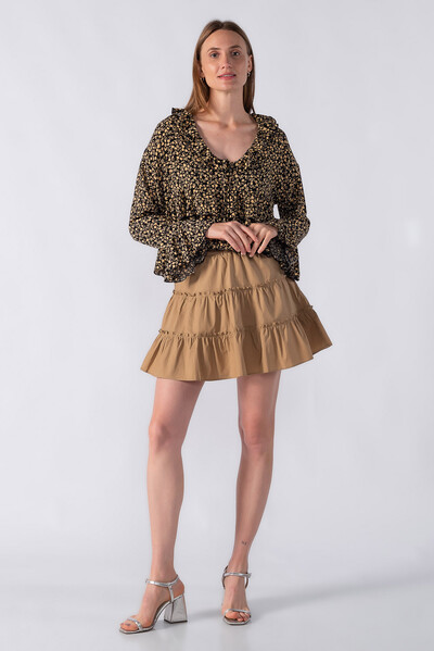 FotoBata estampada com babados e manga longa