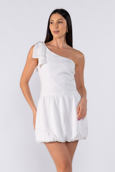 Foto Vestido balone curto manga nula