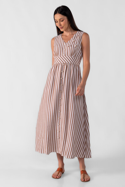 Foto Vestido longo aplicação bordadas