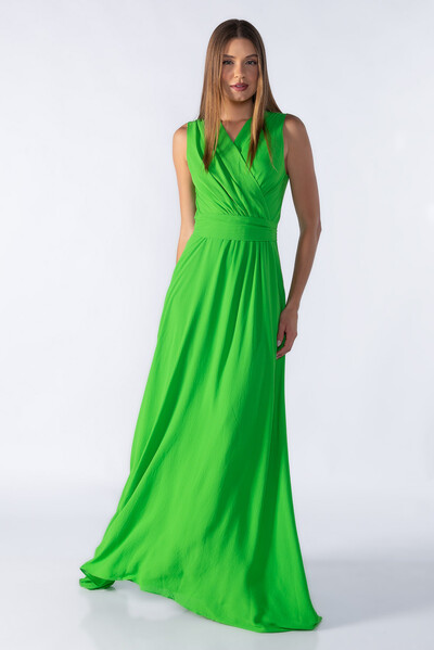 Foto Vestido longo com franzido transpassado