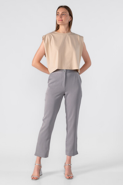 FotoBlusa cropped muscle tee