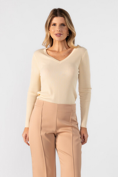 Foto Blusa modal decote v manga longa