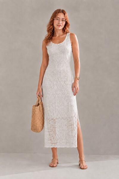 Foto Vestido Midi em Renda