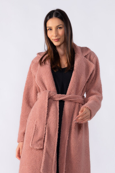 Foto Casaco longo com faixa teddy