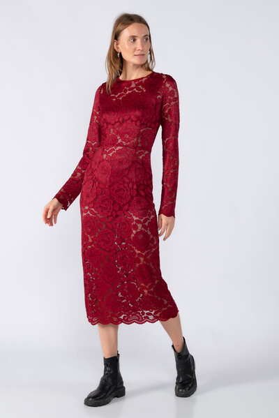 Foto Vestido em renda top e short