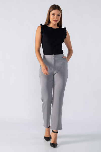 FotoBlusa canelada babado manga