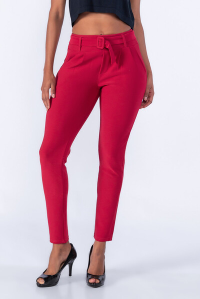 Foto Calça Cenoura Pregas Bolso