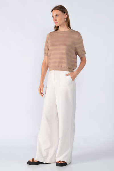 Foto Blusa listrada manga curta