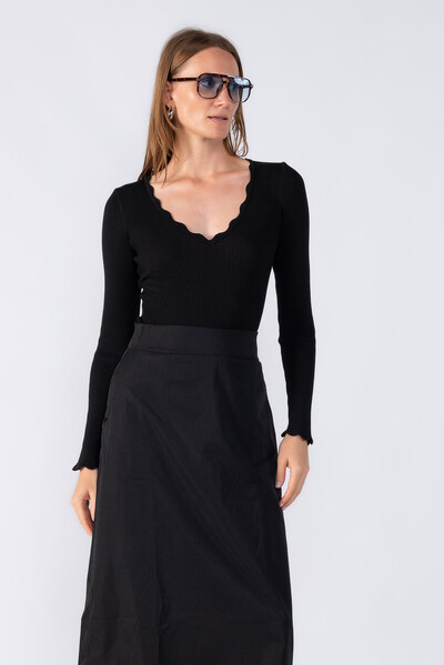 Foto Body canelado manha longa decote v