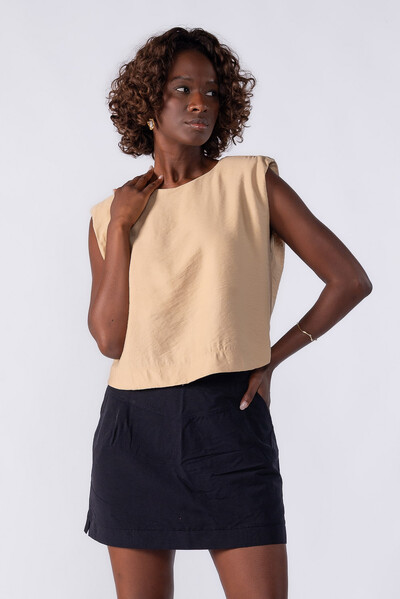 Foto Blusa de alfaiataria com ombreiras