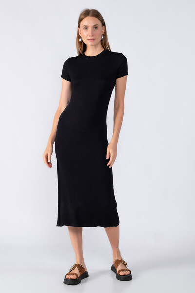 Foto Vestido midi manga curta canelado