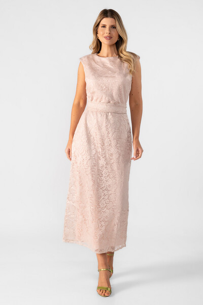 FotoVestido midi renda com faixa