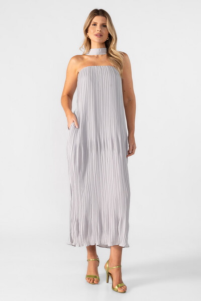 FotoVestido midi plissado tomara que caia