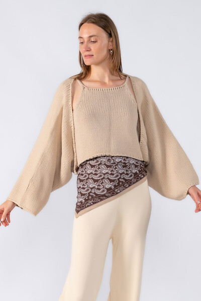 Foto Conjunto top e casaco tricot