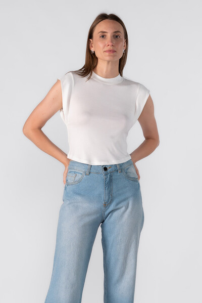 Foto Blusa malha basica manga cavada