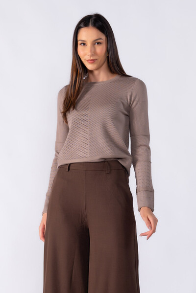 Foto Blusa texturizada manga longa toque seda