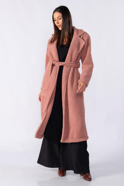 Foto Casaco longo com faixa teddy