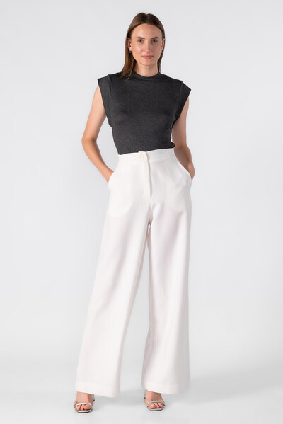 FotoBlusa malha basica manga cavada