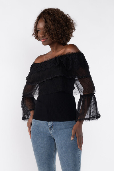Foto Blusa ombro a ombro com renda