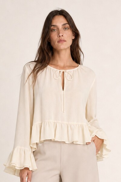 Foto Blusa manga longa com babado