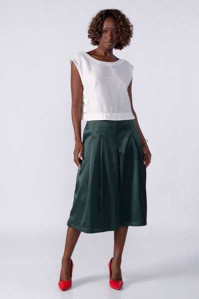 FotoRegata curta com botoes laterais