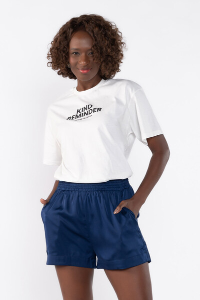 Foto Shorts acetinado com elastico na cintura