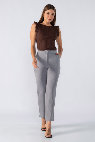 FotoBlusa canelada babado manga